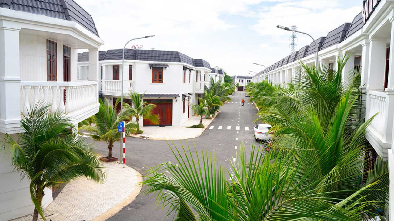 Đường nội khu rộng trải nhựa hoàn toàn
