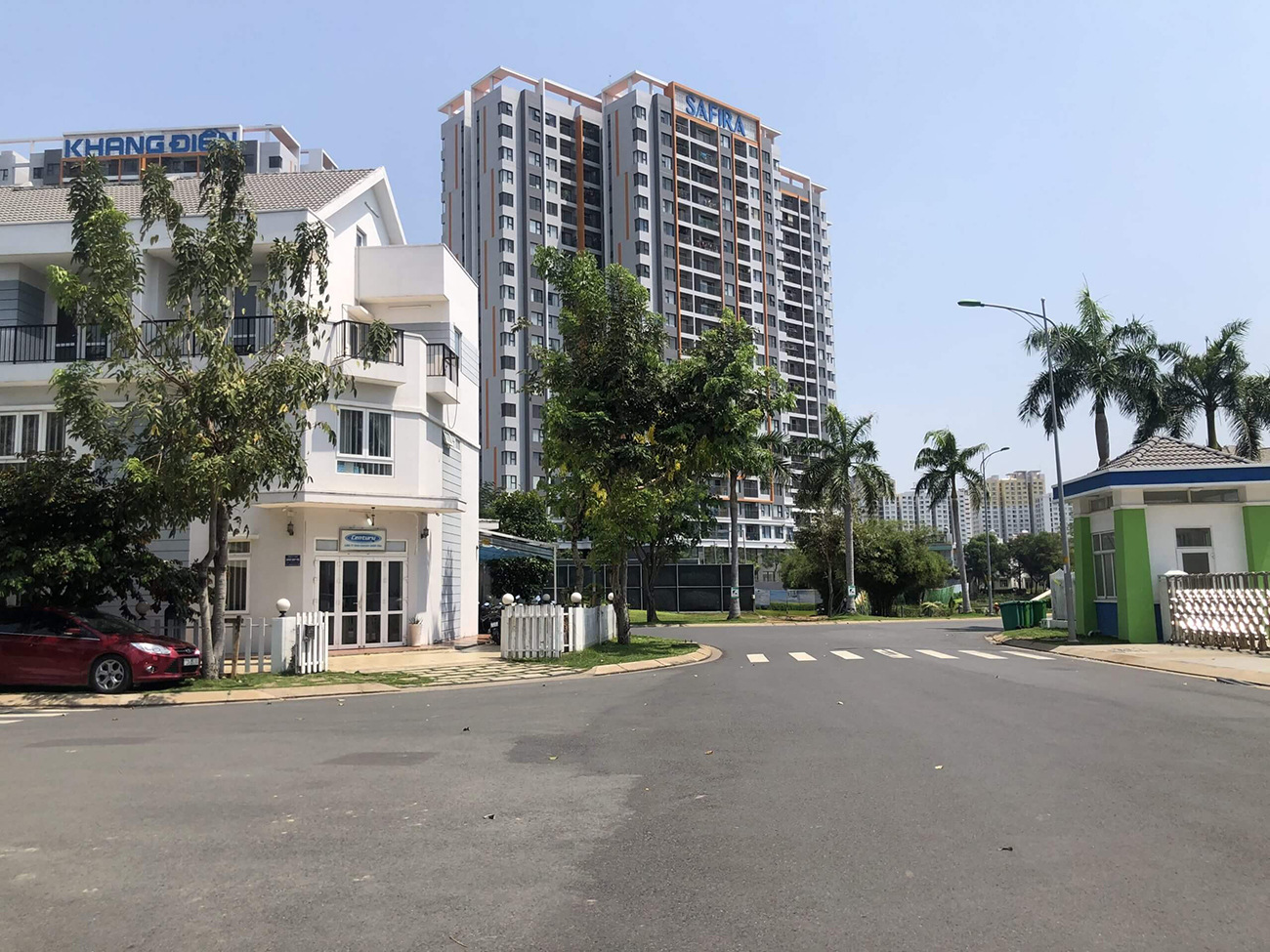 Đường nội khu tại dự án