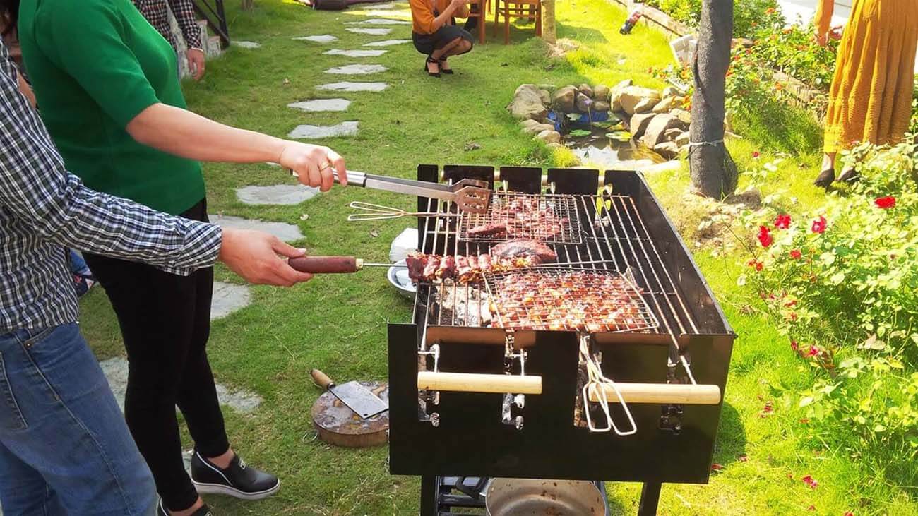 Vườn nướng BBQ ngoài trời