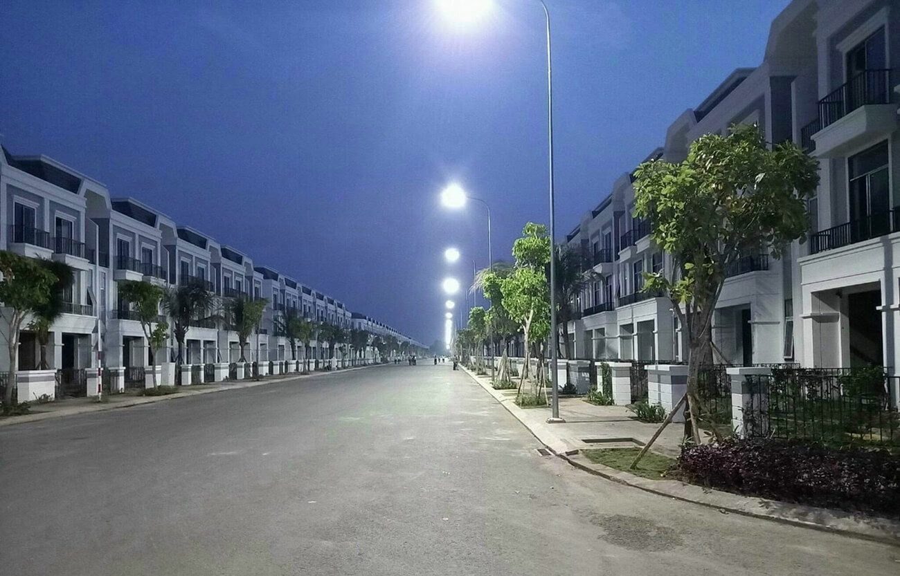 Đèn điện chiếu sáng toàn nội khu